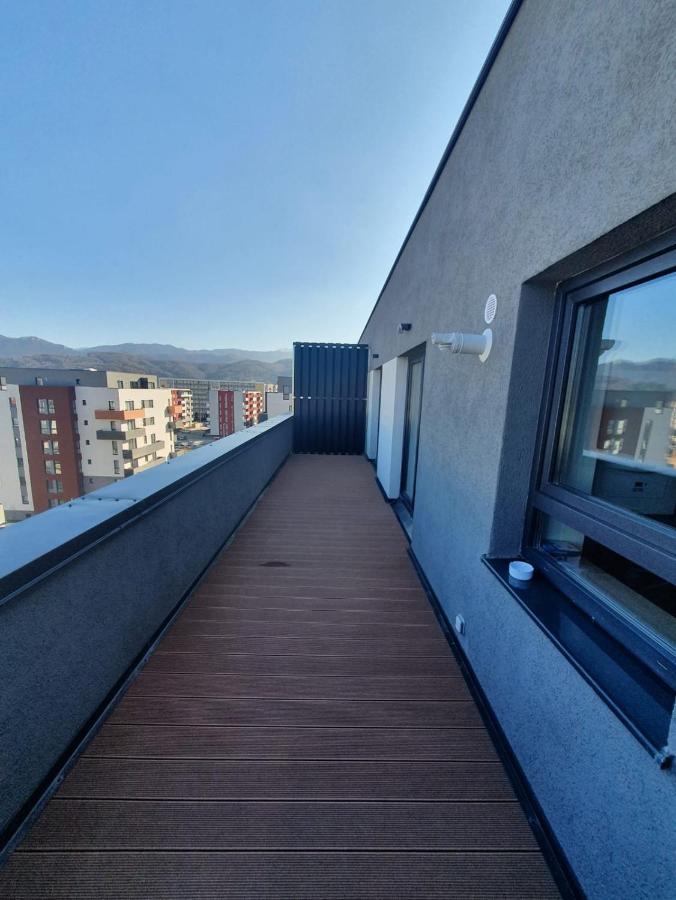 Studio 70 Brasov Luaran gambar